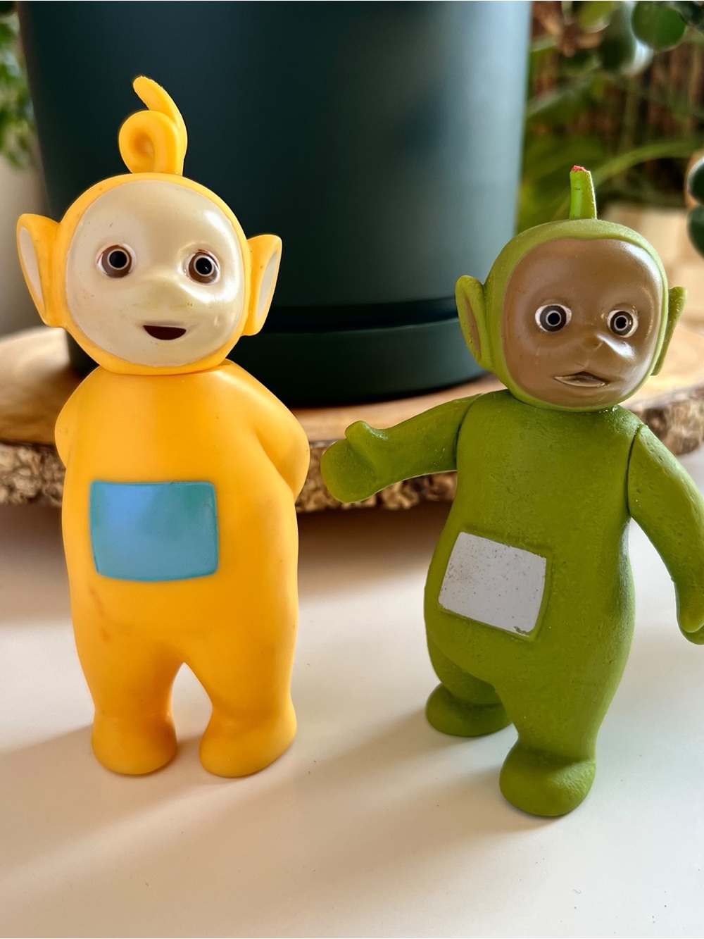 Vintage 1998 Teletubbies Laa-Laa and Dipsy Figurines Set